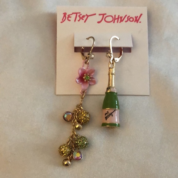 Betsey Johnson Gold Tone Flower, Fireball & Champagne Mismatch Drop Earrings NWT - Picture 7 of 10